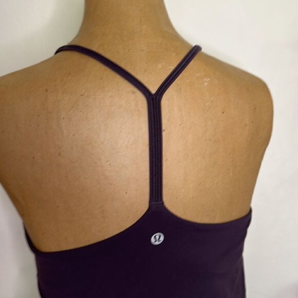 Lululemon sz 8 deep plum y back tank bra great pre owned condition - Picture 3 of 6